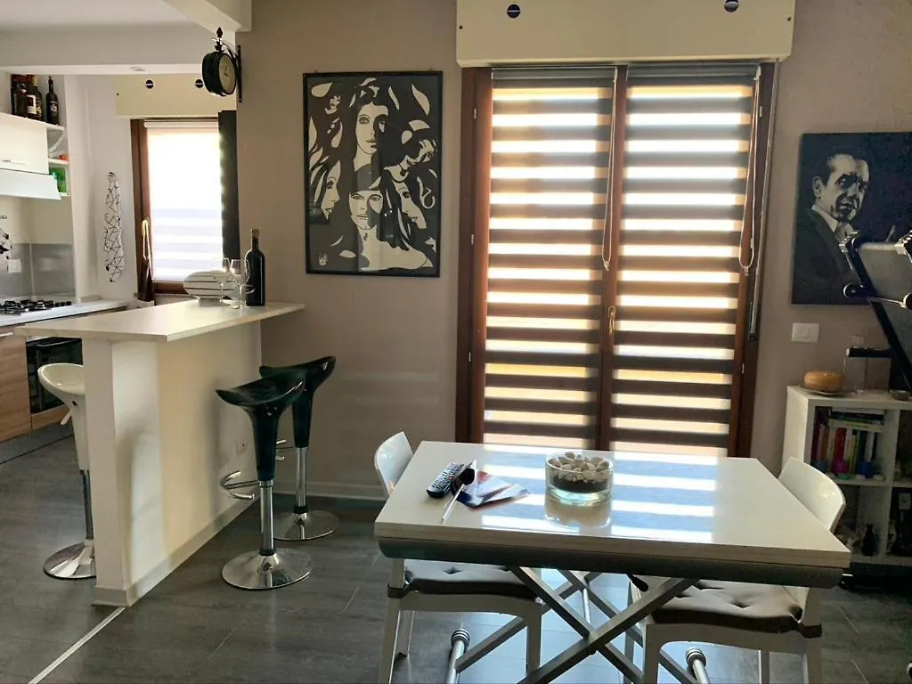 Apartment Appartamento Da Fouly Sestu Italy